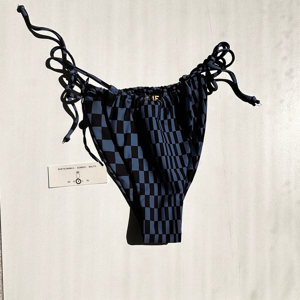Skatie Bikini bottoms cheeky